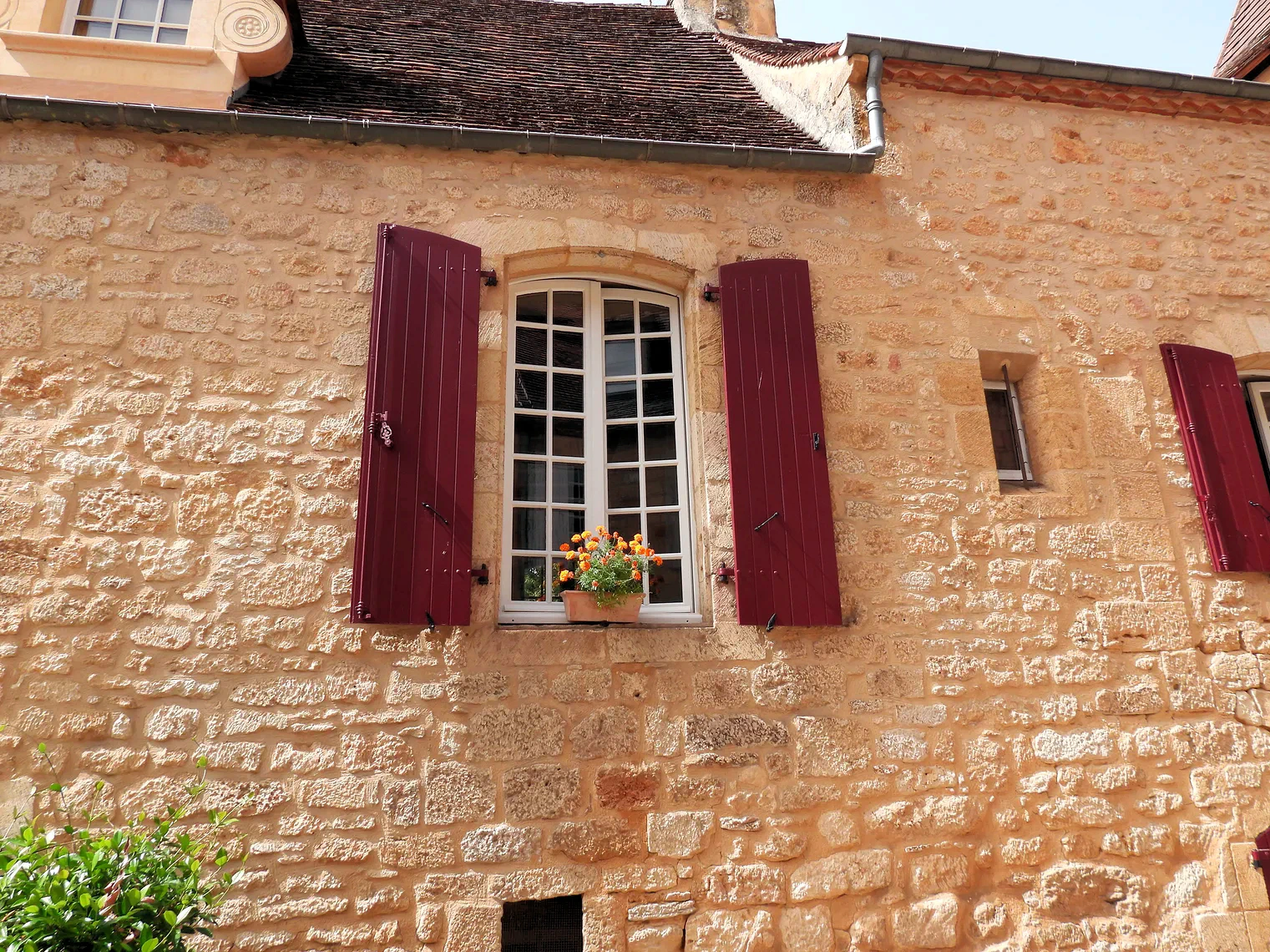 Exploring Domme Streets