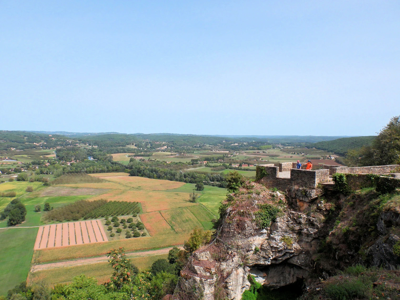 Geography, Châteaux, and Cuisine in the Dordogne River Valley