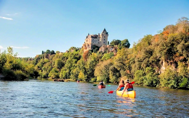 Exploring Canoës Loisirs