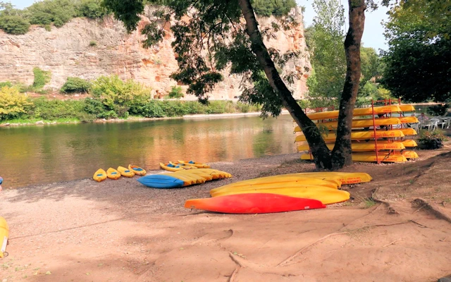 Canoës Loisirs Rental Equipment