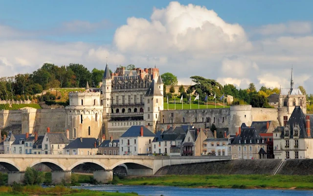 Exploring City of Amboise