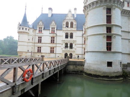 Exploring the Château