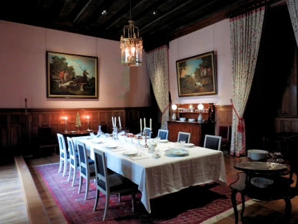 Exploring Château d'Azay-le-Rideau