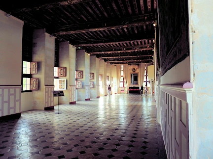 Château de Brissac Hallway