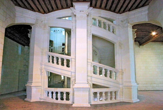 Double Helix Staircase