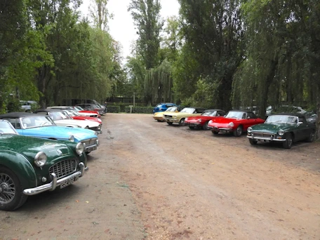 Chenonceau Parking Lot