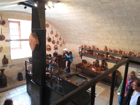Exploring Chenonceau Interior