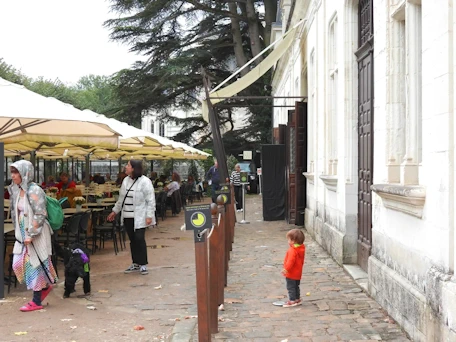 Chenonceau Shops Area