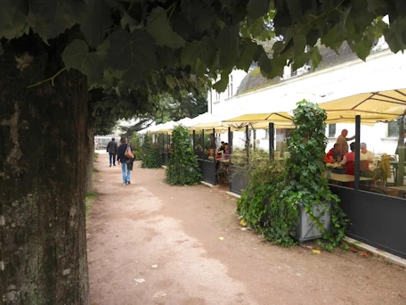 Chenonceau Shops Area