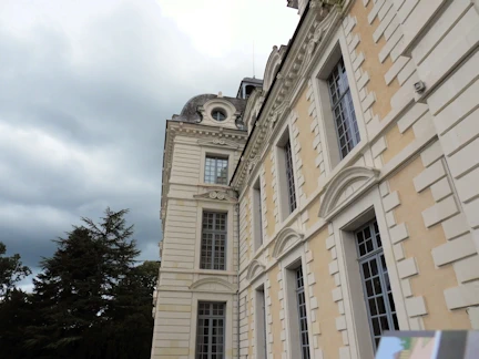 Exploring Château de Cheverny