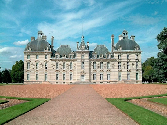 Journey to a Tintin wonderland! Château de Cheverny, inspiration for Captain Haddock's iconic Moulinsart, awaits. Explore its grand rooms, meticulously landscaped gardens, and charming hunting kennels. Perfect for Francophiles, Tintin fans, and anyone seeking a picturesque Loire Valley escape.