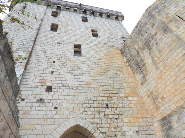 Exploring Château de Chinon