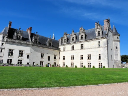 Exploring Château Royal d’Amboise
