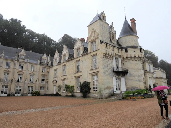 Exploring Château de d'Ussé