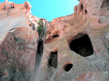Bandelier National Monument: Larger Cliff Dwellings