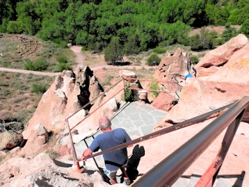 Bandelier National Monument: Dwellings Access Trail Descent to Main Loop