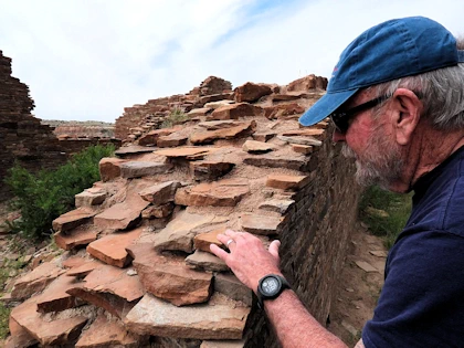 Chaco Canyon: Pueblo Wall Thickness at Hungo Pavi