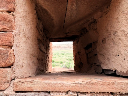Chaco Canyon: Pueblo Window Dimensions at Hungo Pavi