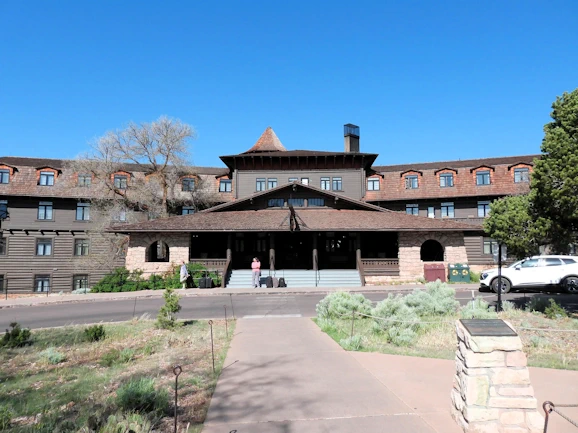 Grand Canyon Visit: El Tovar Hotel