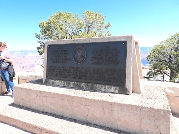 Powell Point Monument