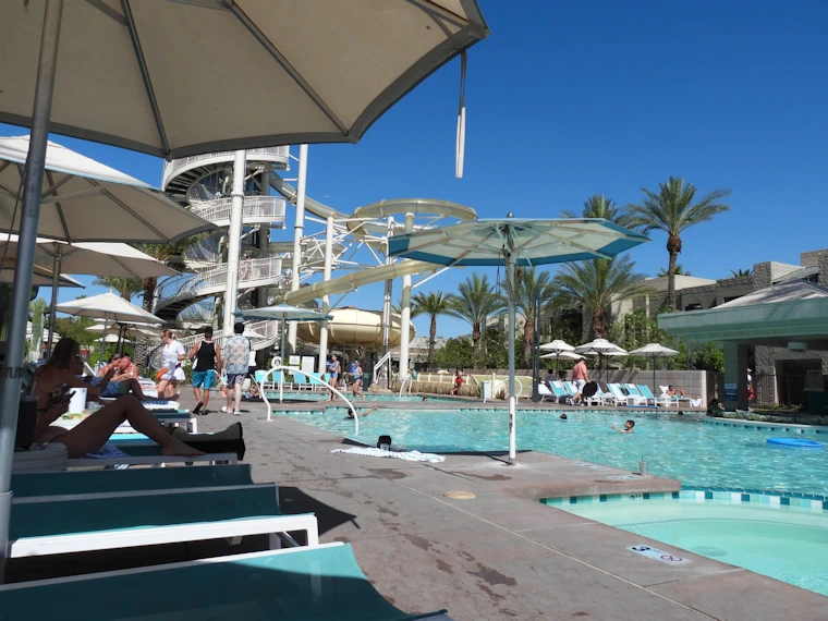 Paradise Pool