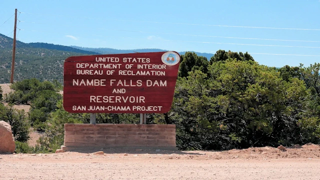 Nambe Falls: Nambe Lake Entrance