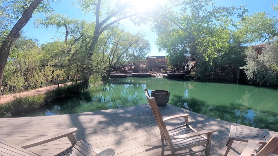 Ojo Spa & Resort: Pond Area