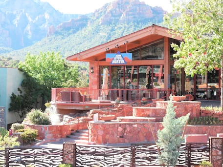 Sedona Canyon, AZ: Uptown Mall